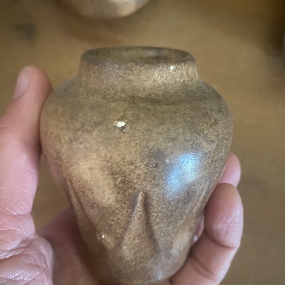 Vintage mini pottery ceramic handmade vases. Pair - Picture 10 of 11